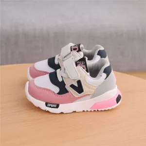 Soft And breathable children's sports shoes