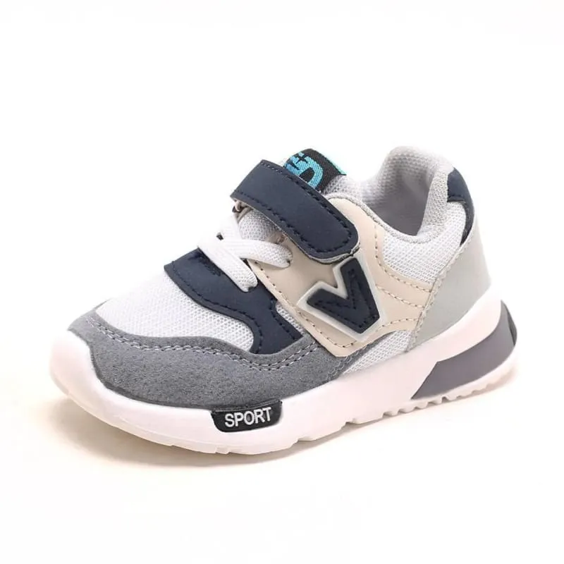 Soft And breathable children's sports shoes