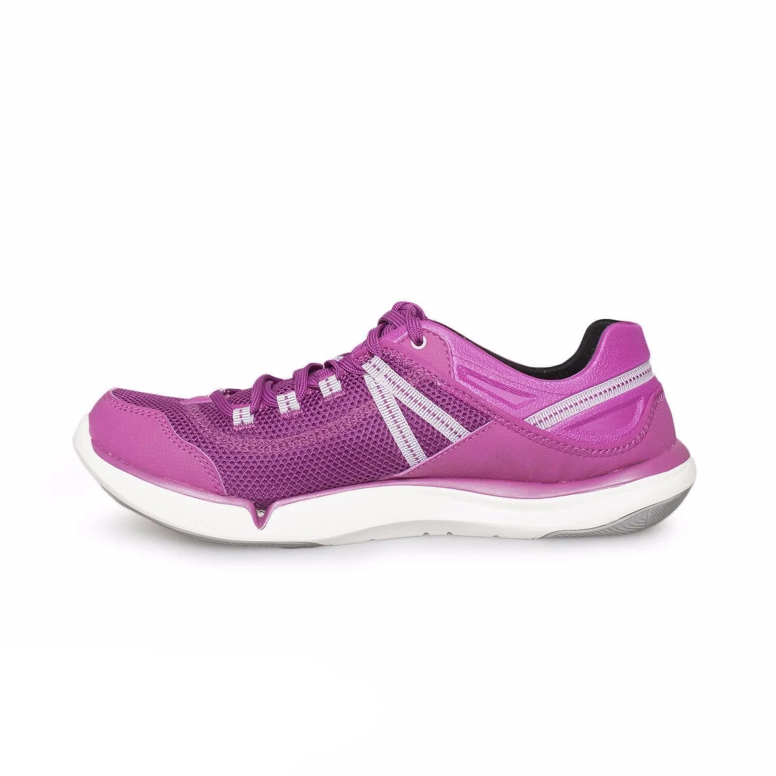 Teva Evo Magenta Running Shoes